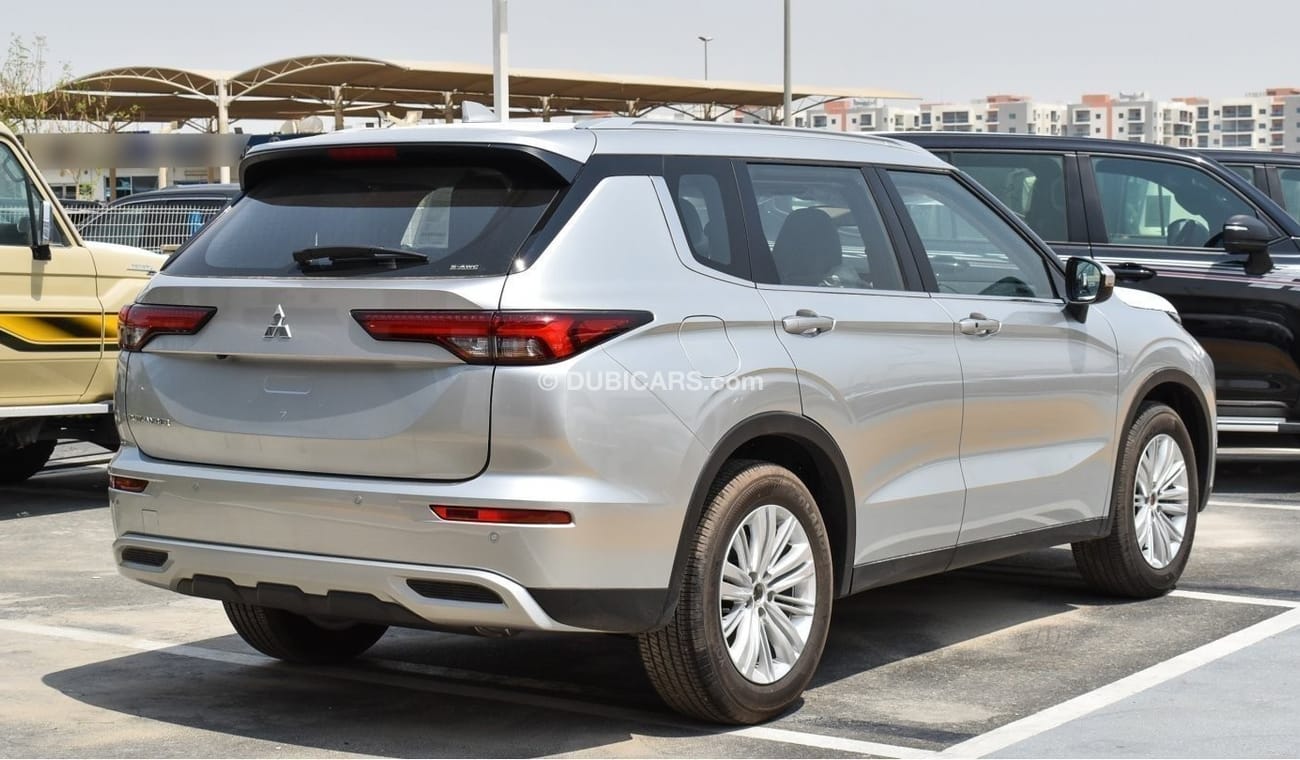 Mitsubishi Outlander MITSUBISHI OUTLANDER 2.5L 4WD 2023 (ONLY FOR EXPORT)