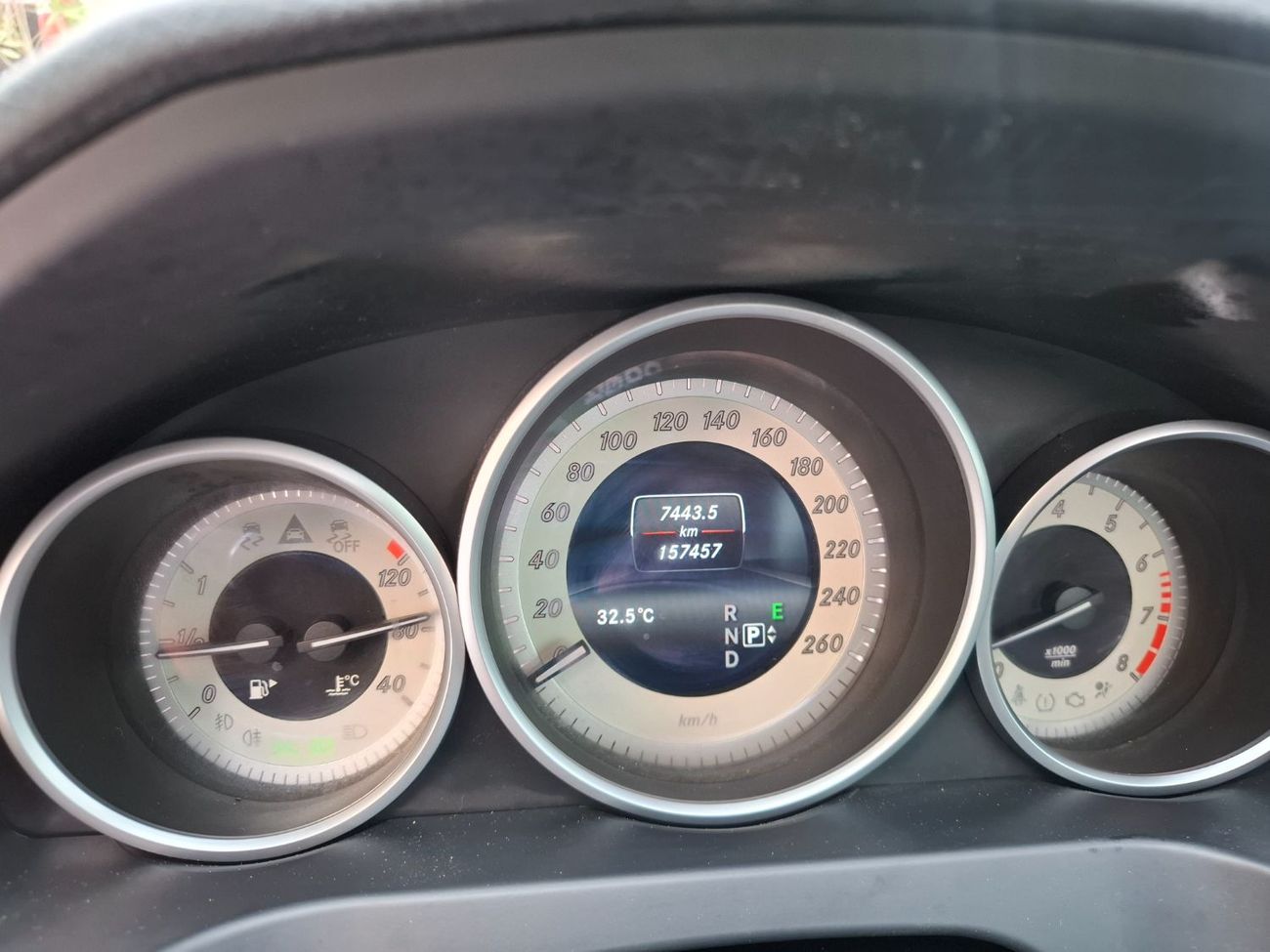 Mercedes-Benz E 200 Coupe Mercedes-Benz E200 2015 full option