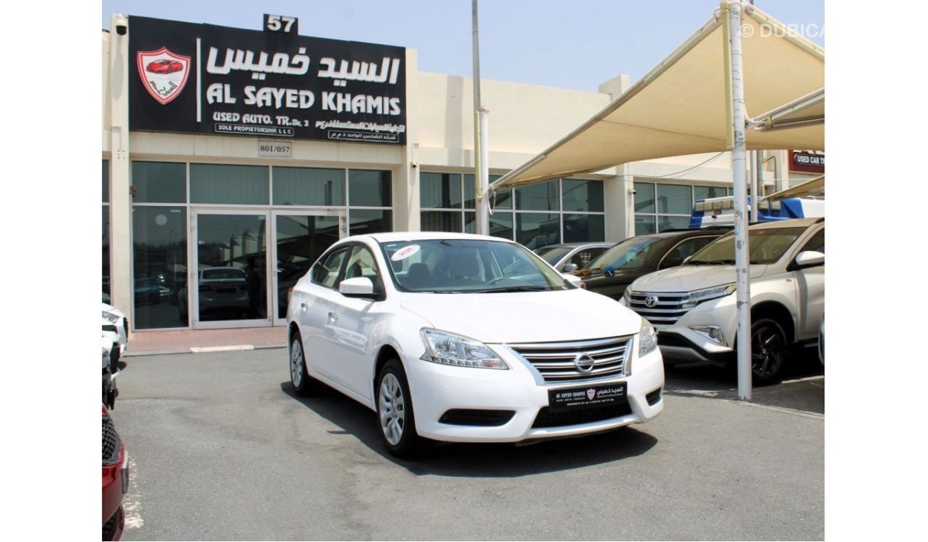 Nissan Sentra SL ACCIDENTS FREE - GCC - ORIGINAL PAINT - ENGINE 1600 CC - PERFECT CONDITION INSIDE OUT