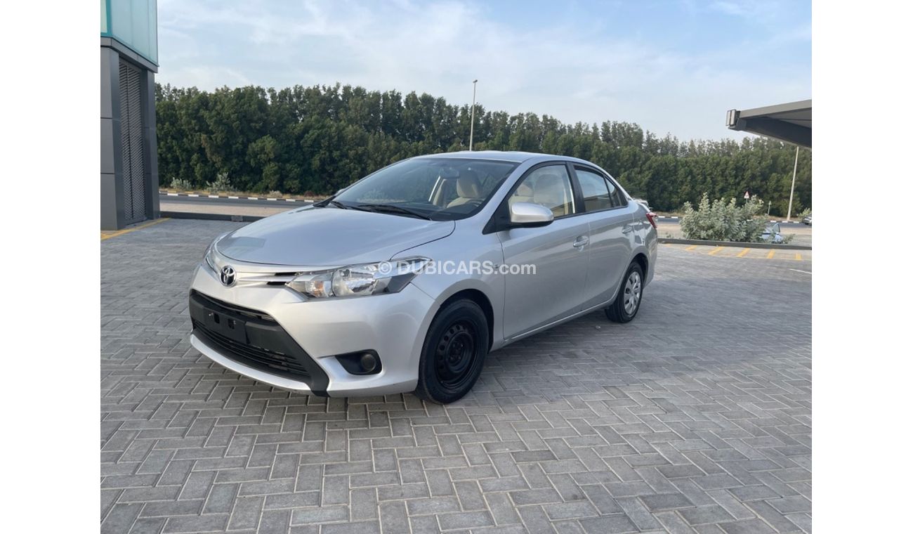تويوتا يارس Toyota Yaris (GCC SPEC) - 2016- VERY GOOD CONDITION