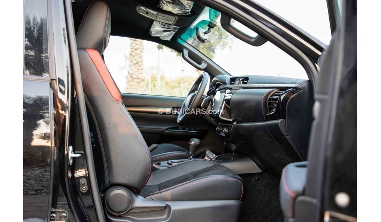 تويوتا هيلوكس 2023 Toyota Hilux 4x4 DC 2.8L GR Sport Diesel AT - Black inside Black