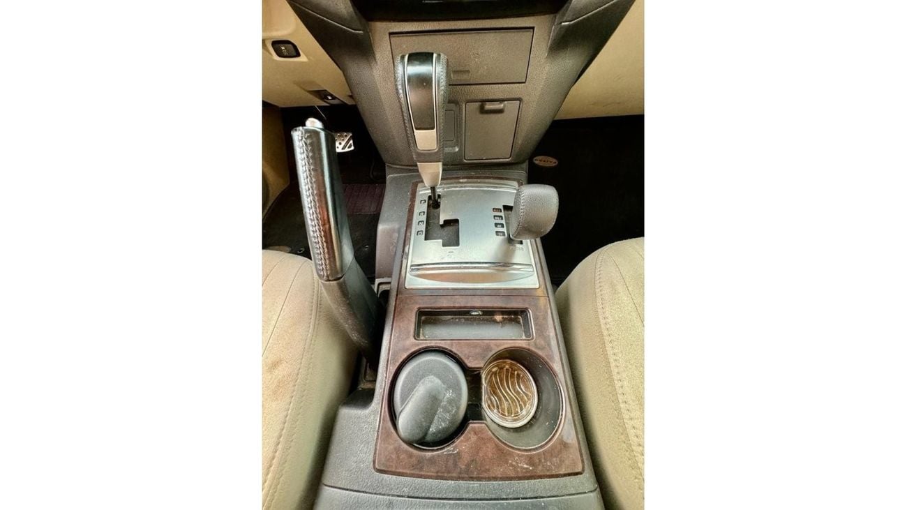 ميتسوبيشي باجيرو GLS