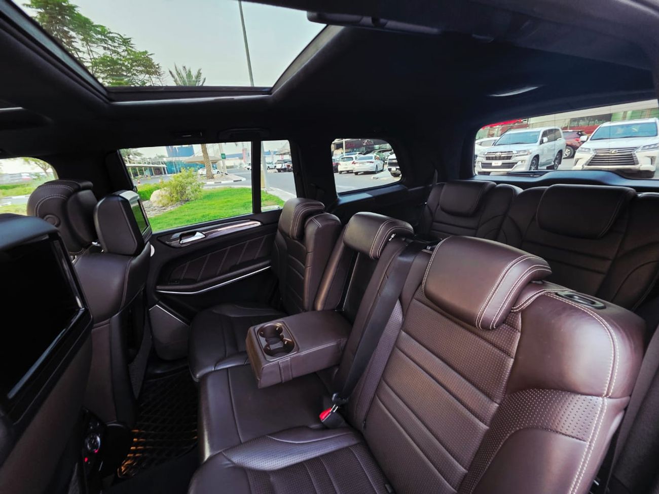 Mercedes-Benz GLS 63 GLS 63 AMG 2016 GCC FULL OPTION SPECIAL OPTIONS WITH CARBON FIBER 2KEY  VERY CLEAN