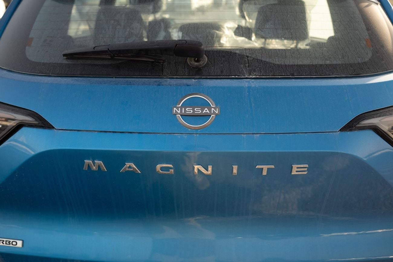 نيسان ماغنيت SL