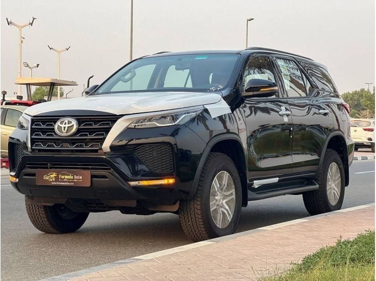 Toyota Fortuner 2.7L SUV 4WD // 2024 // WHIT DVD & BLUETOOTH & CAMERA // SPECIAL OFFER // BY FORMULA AUTO // FOR EXP