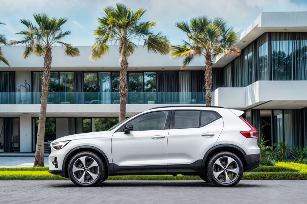 Volvo XC40 ULTIMATE DARK B4 | 2,253 P.M | 0% Downpayment | 2029 Warranty!
