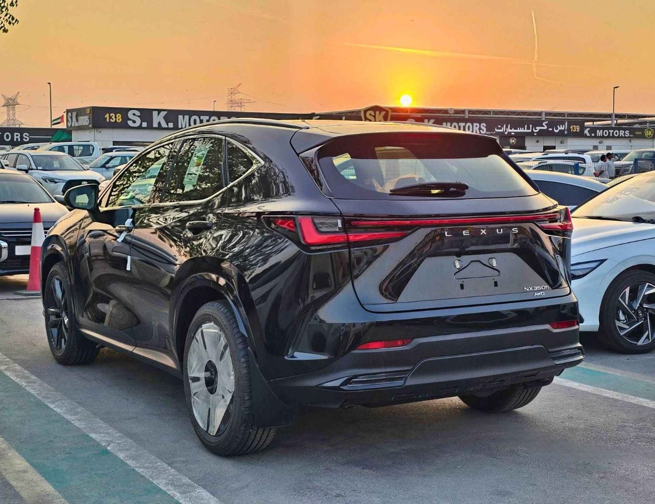 لكزس NX350h HEV HYBRID LUXURY / 2.5L PETROL V4 / RADAR / PANORAMIC ROOF / AWD (CODE # NXP3HEV)