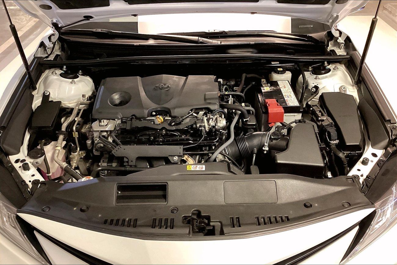 Toyota Camry SE | Guaranteed Warranty | 0 Down Payment