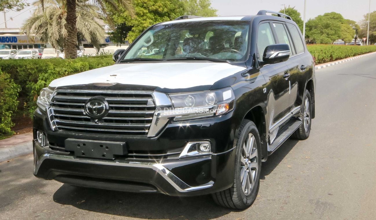 Toyota Land Cruiser Black edition VXR 5.7 V8
