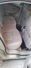 Ford Taurus 1FAHP2FW5BG152345