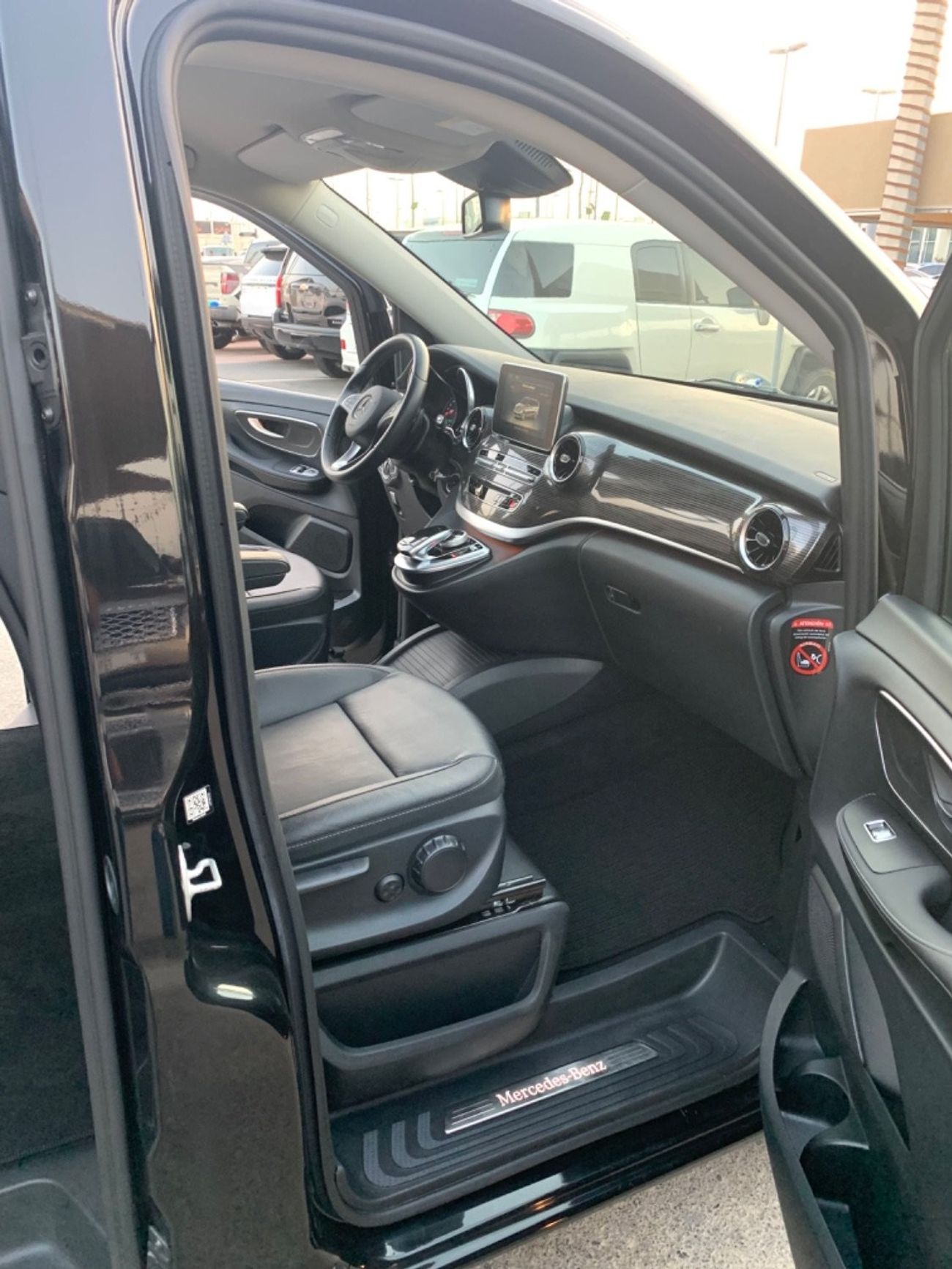 مرسيدس بنز V 300