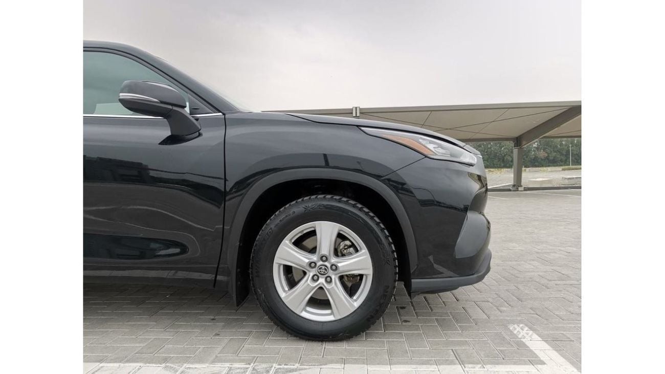 Toyota Highlander Toyota Highlander LE - 2022 - Black