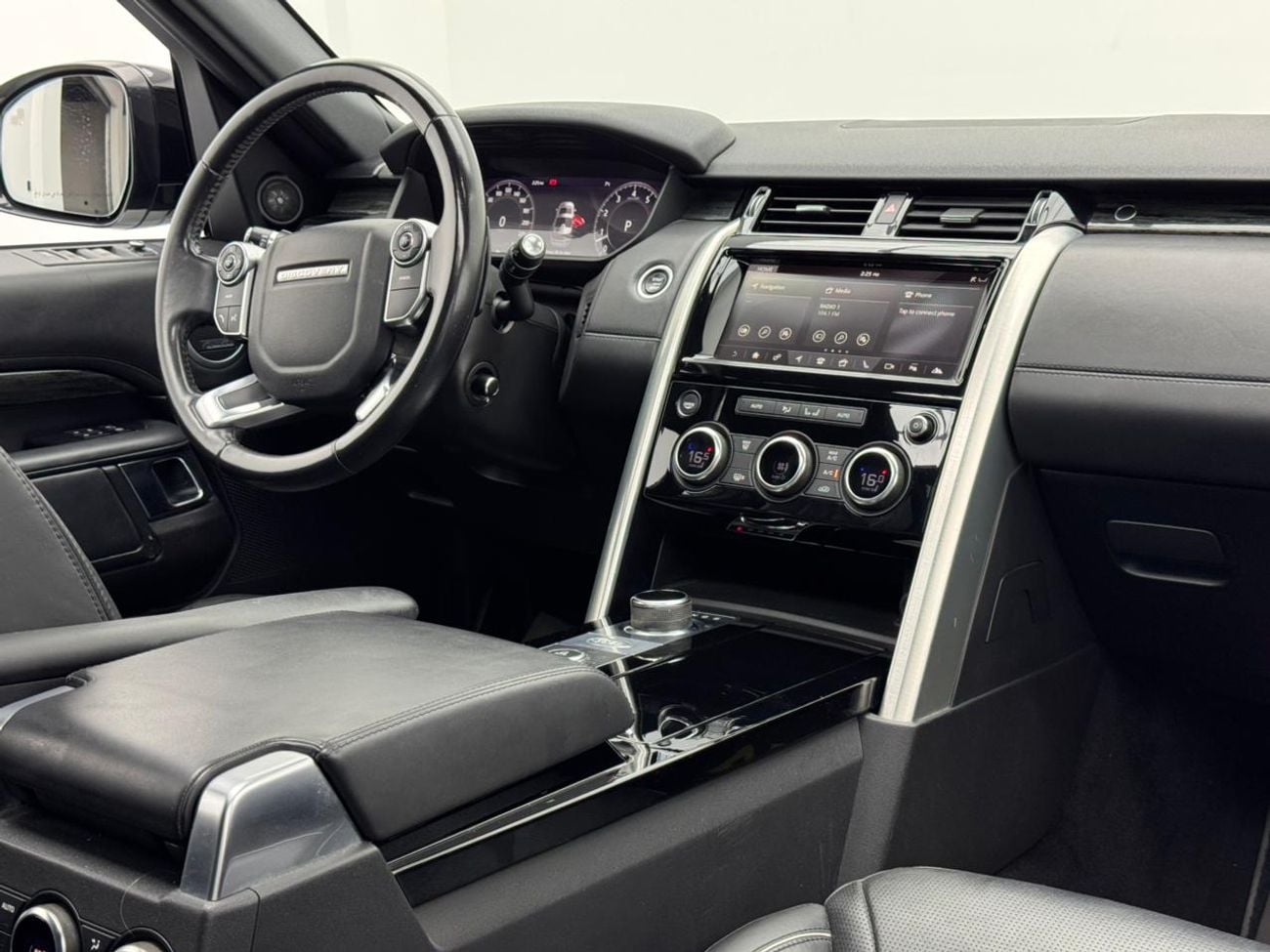 Land Rover Discovery HSE 3.0L (335 HP)