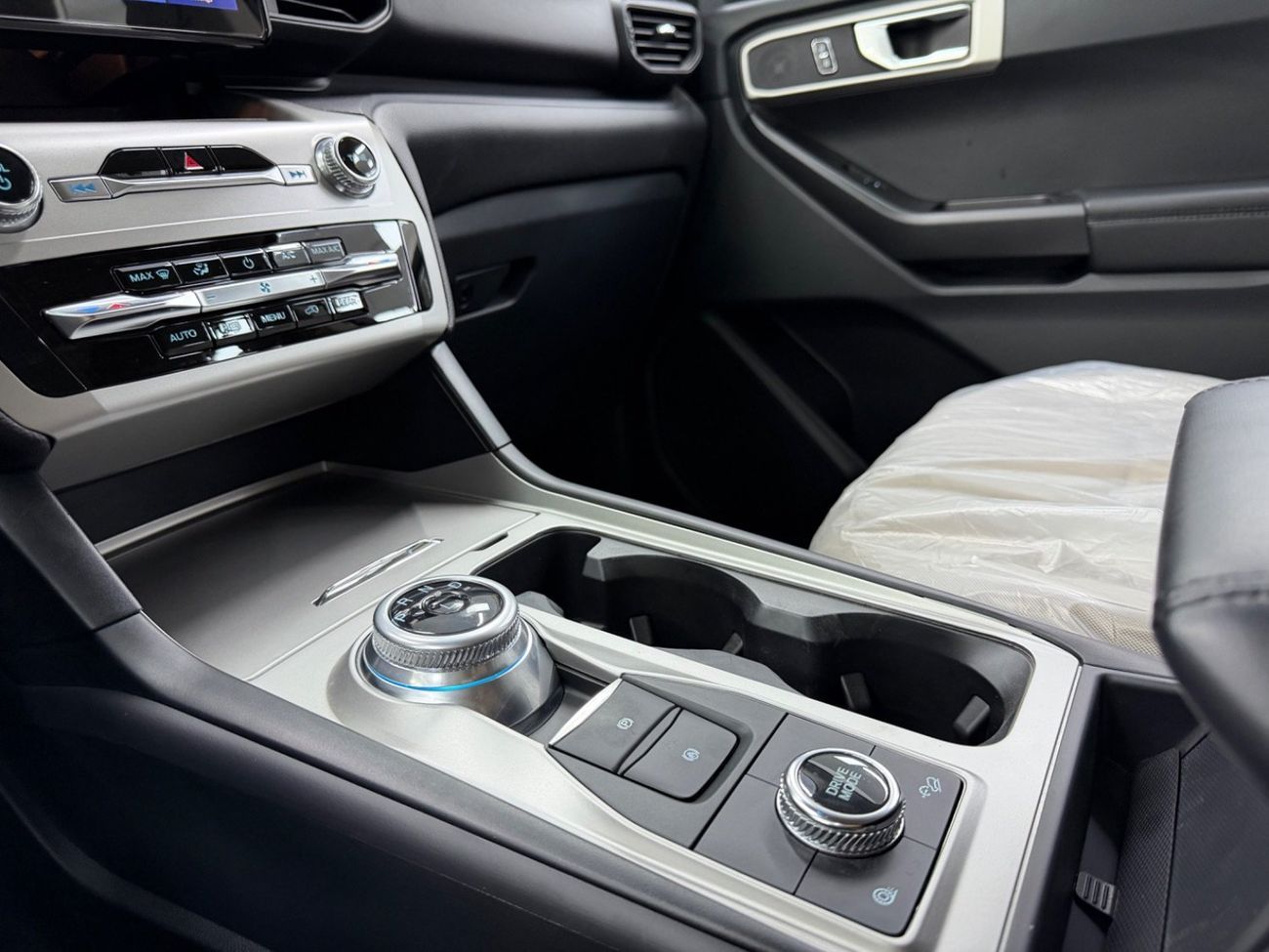 Ford Explorer Base 100A 3.3L 4WD