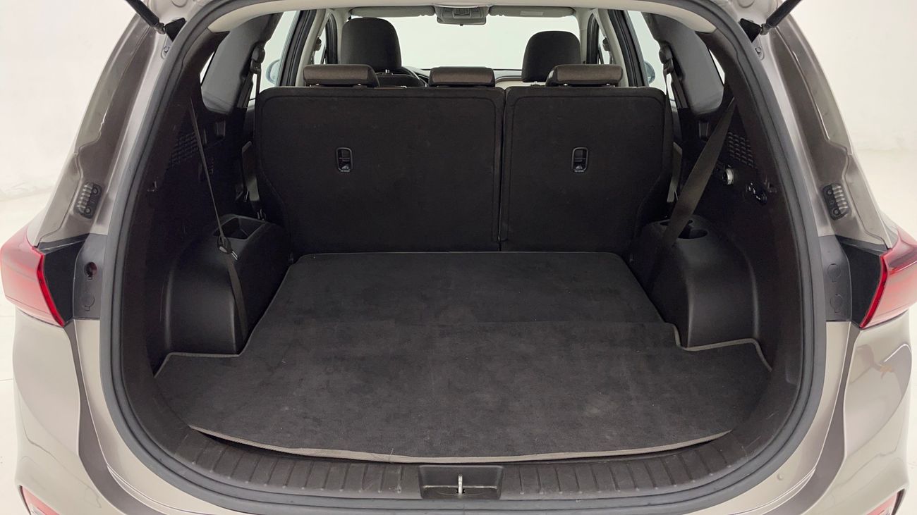 هيونداي سانتا في GL 2.4 | بدون دفعة مقدمة | اختبار القيادة في المنزل