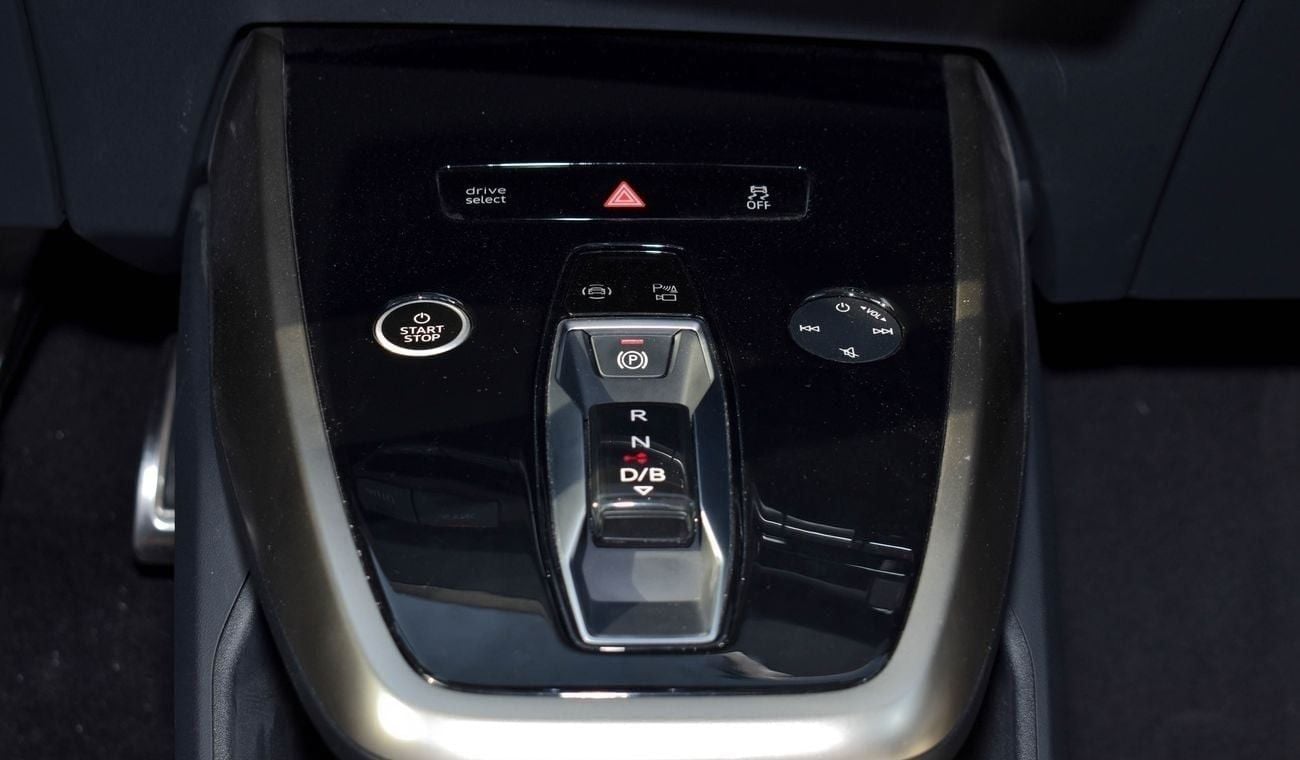 أودي Q5 40 e-tron