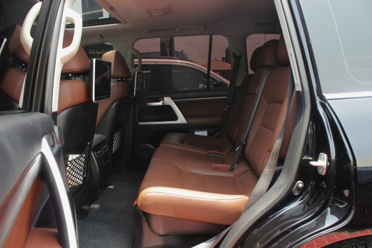 Toyota Land Cruiser VAR V8 5.7,GCC