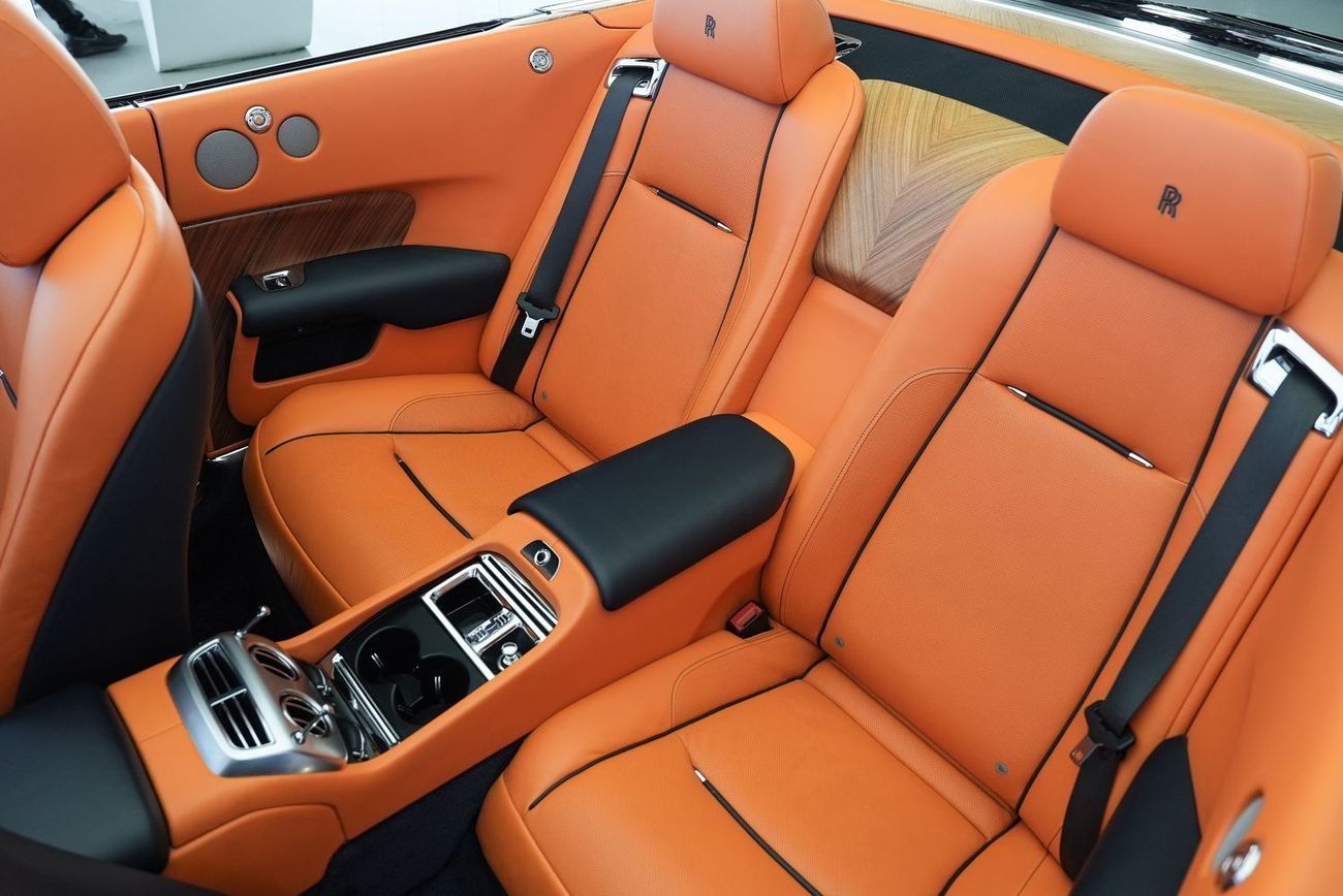 رولز رويس داون Rolls Royce Dawn