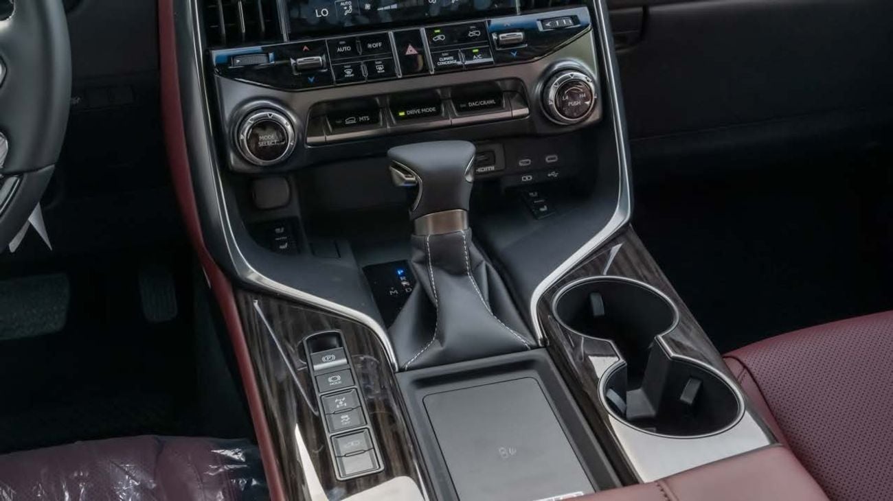 لكزس LX 500 LEXUS LX500 DIESEL 3.3L -2025YM