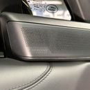 Land Rover Range Rover Vogue First Edition - GCC/ Specs