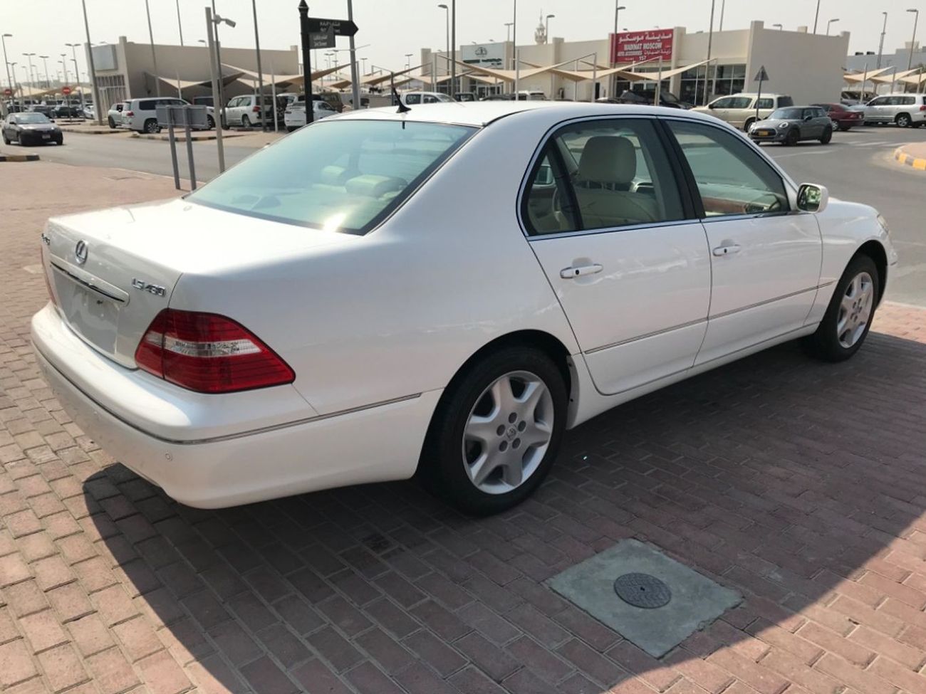 Lexus LS430 وارد أمريكي فل ألترا بدون حوادث بدون صبغ