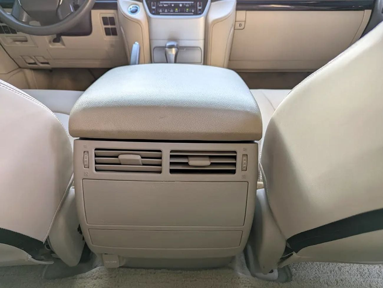 تويوتا لاند كروزر GXR Facelifted | V6 4.0L | GCC Specs | Full Option | Excellent Conditi