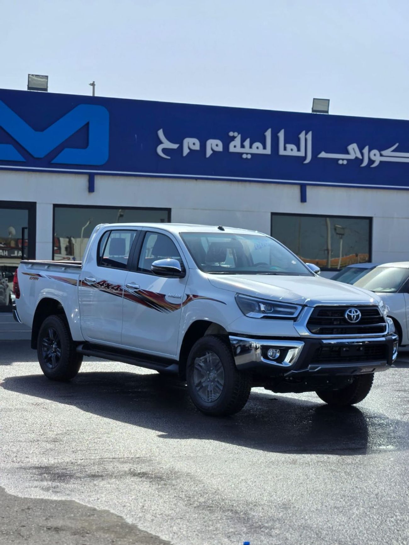 Toyota Hilux 2.7L PETROL GLXS SRS M/T DOUBLE CABIN FULL OPTION PICKUP