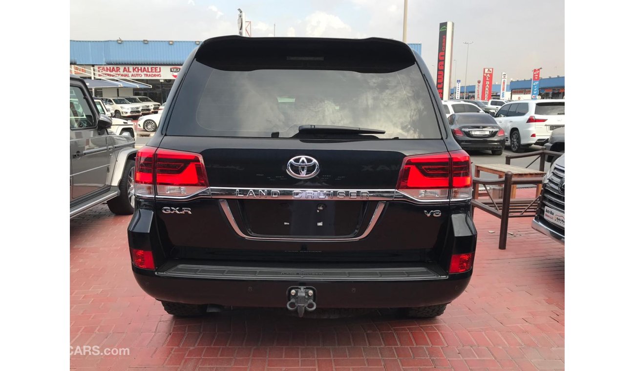 تويوتا لاند كروزر LANDCRUISER GXR V8 XTREAM 2017