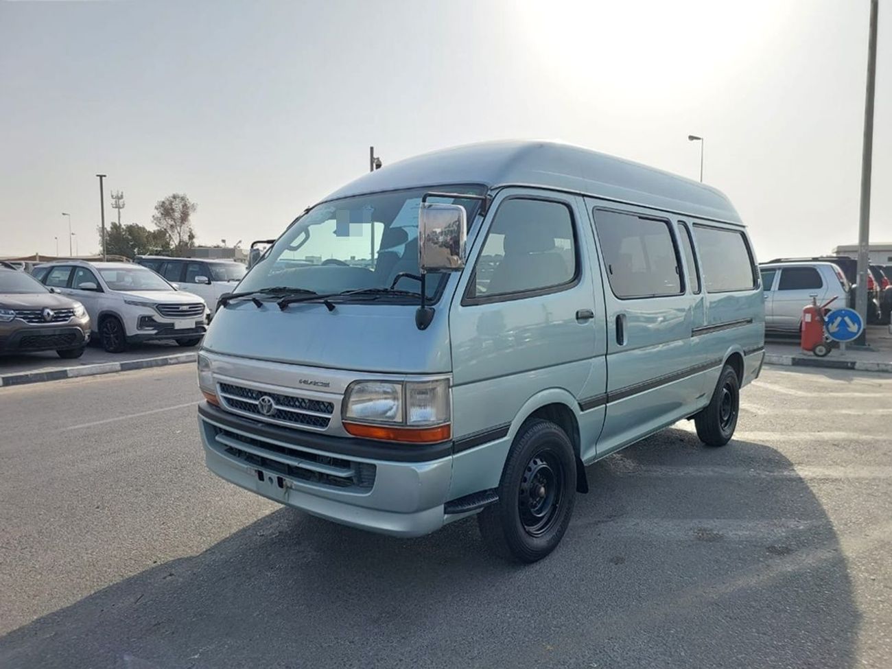 Toyota Hiace TOYOTA HIACE VAN RHD 2002 MODEL 2.4 L PETROL MANUAL(PM01410)