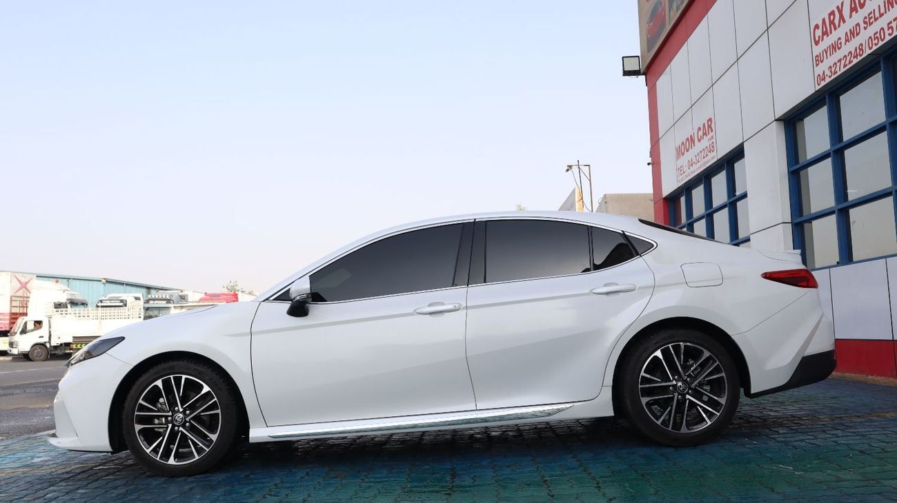 تويوتا كامري GLE 2.5L