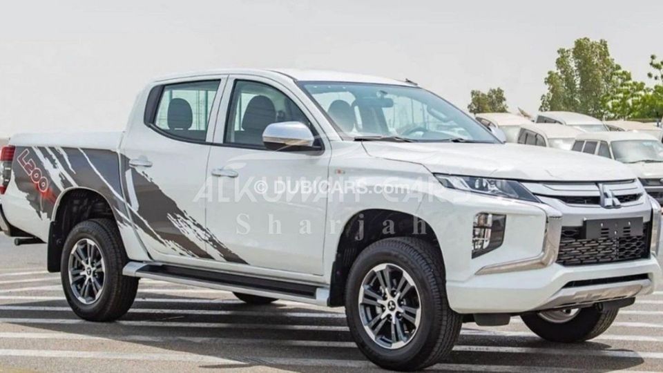 New Mitsubishi L200 GLX 2.4L Diesel AT MY2023 2023 for sale in Dubai