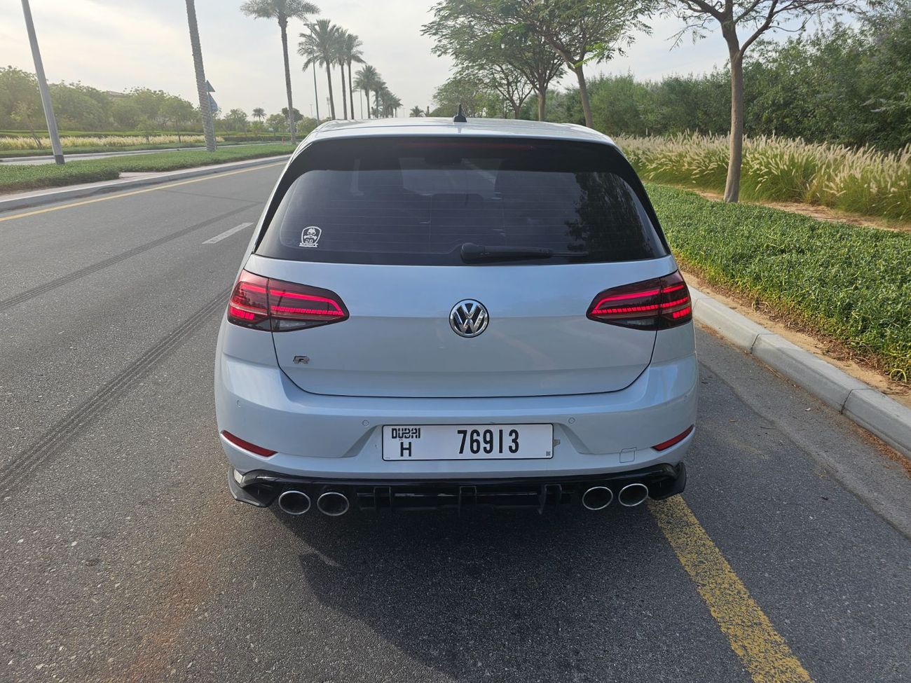 Volkswagen Golf R 