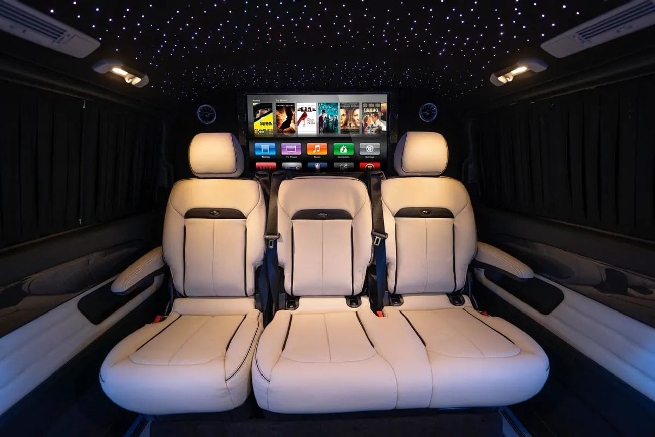 مرسيدس بنز V 300 ARRIVAL MODEL VIP MERCEDES GCC V300 with ADDITIONAL REAR AC - 2 Years Warranty by VLINE