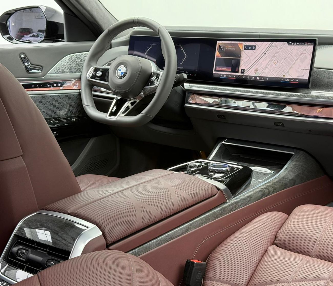 BMW 760i 2025 BMW 760i xDrive ,AGMC Warranty ,Service Contract ,Full Agency Service History ,Excellent Condit