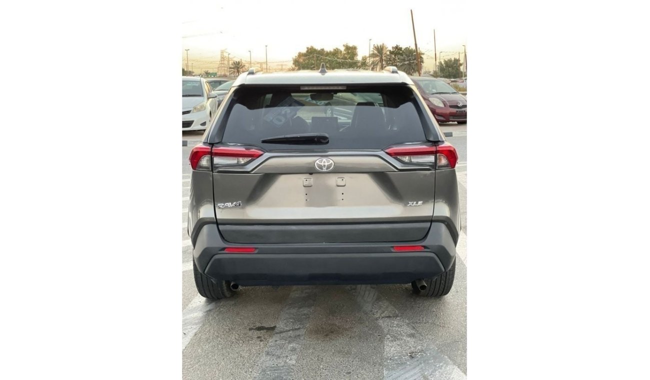 تويوتا راف ٤ 2019 TOYOTA RAV4 XLE PREMIUM / FULL OPTION