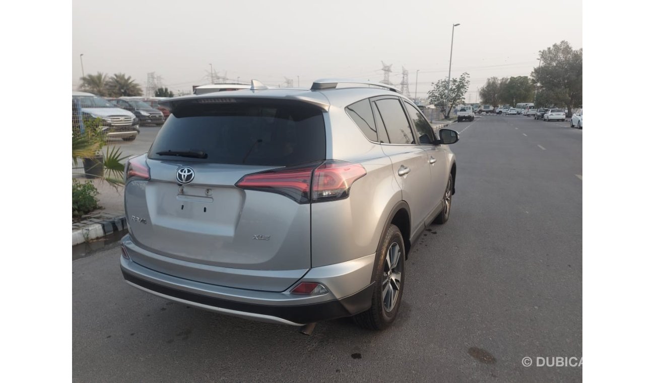 تويوتا راف ٤ TOYOTA RAV4 FULL OPTION