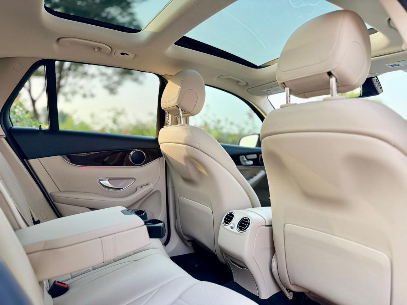 Mercedes-Benz GLC 300 Std 2.0L