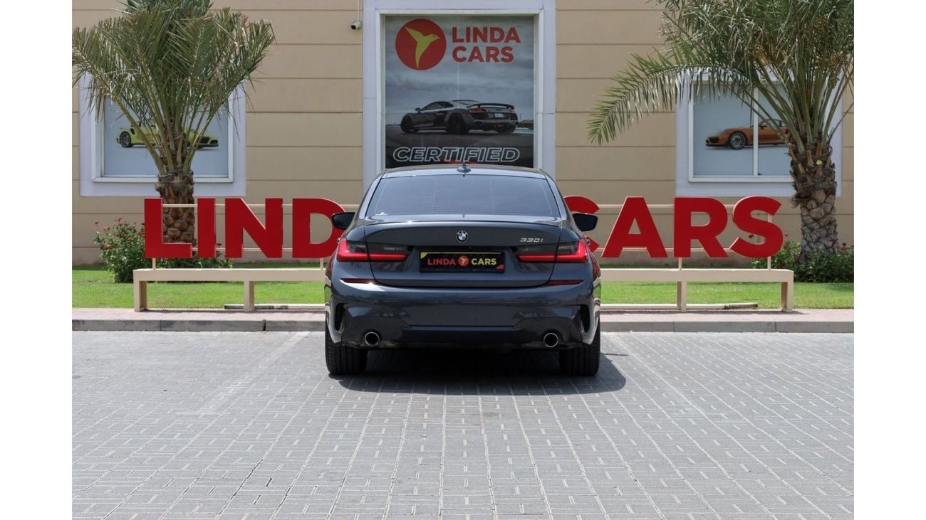 بي أم دبليو 330i M سبورت