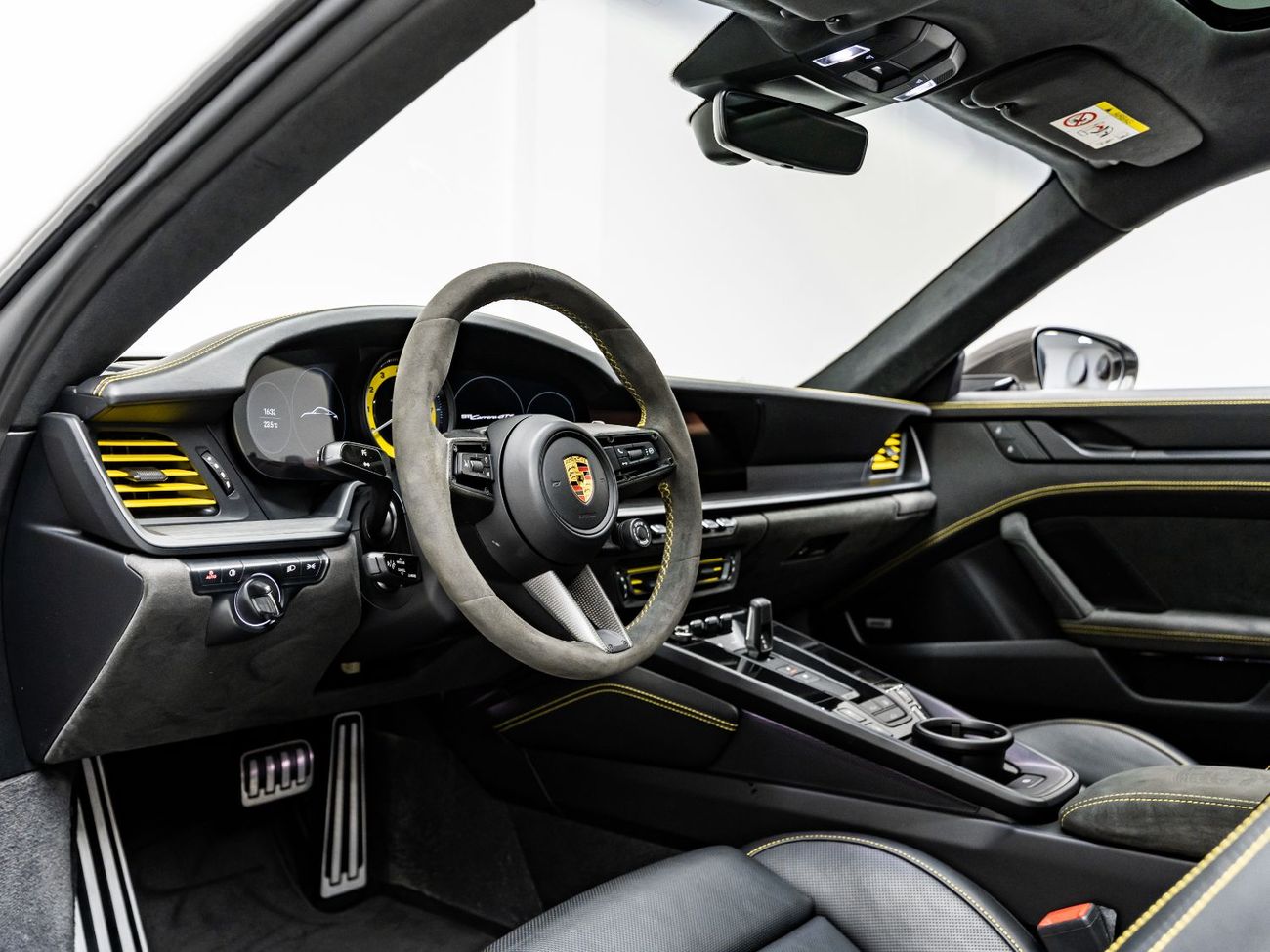 Porsche 911 Carrera GTS 3.0L (450 HP) Coupe