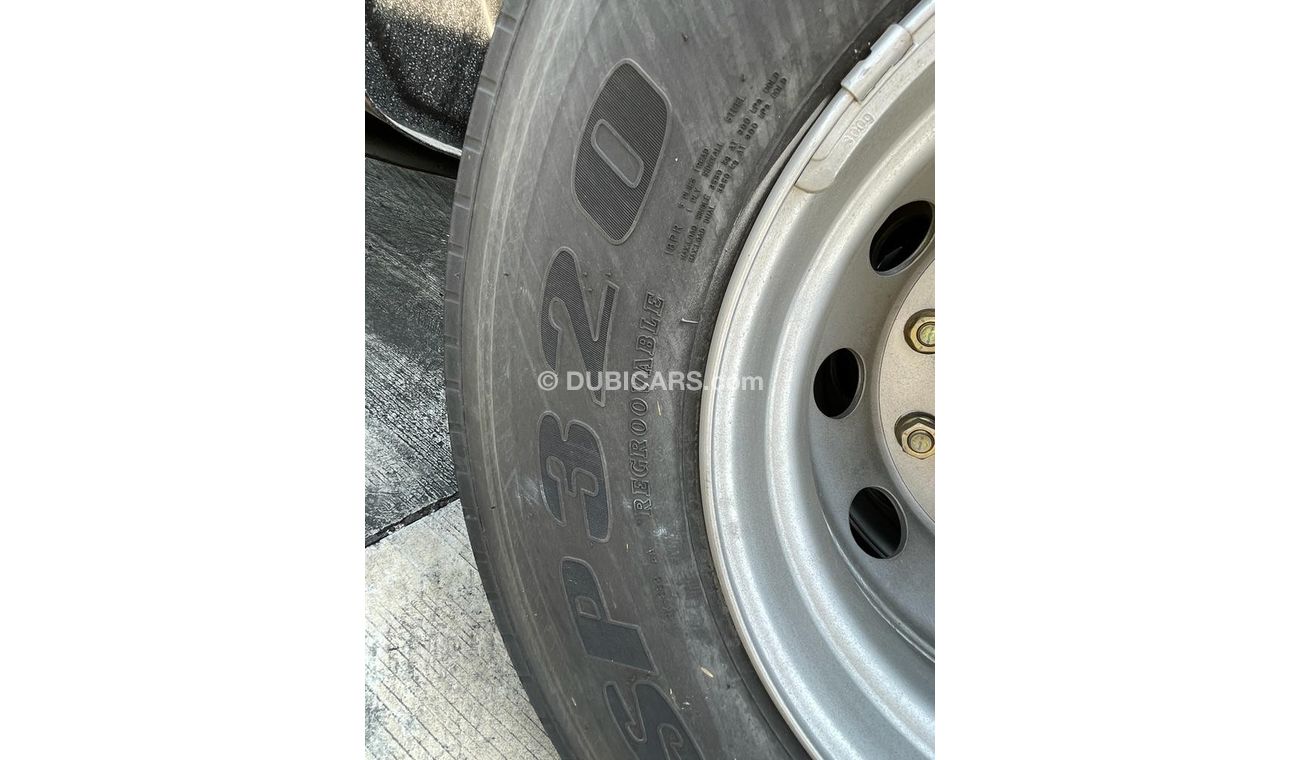 Hino 700 6x4 430PS STD ROOF