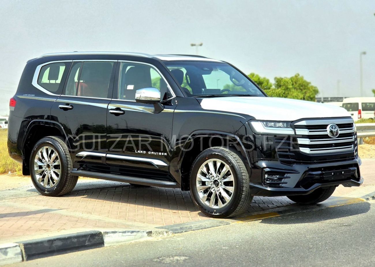 تويوتا لاند كروزر TOYOTA LC300 PETROL 3.5L VXR - Z - RADAR - FULLY LOADED - 2025 MODEL - BLACK INSIDE BLACK/RED - OMAN