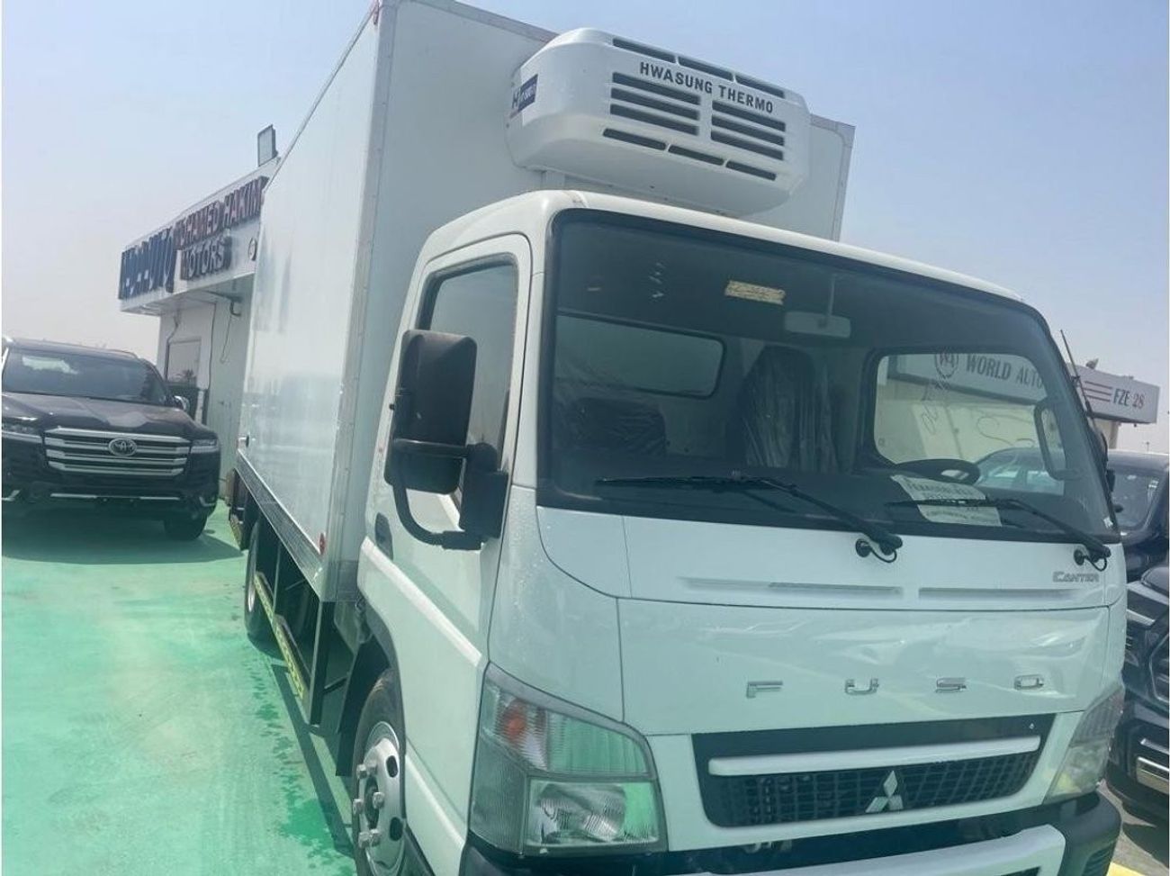 Mitsubishi Fuso Canter 2023 Mitsubishi Canter reefer truck 4.2L 4 Cylinders