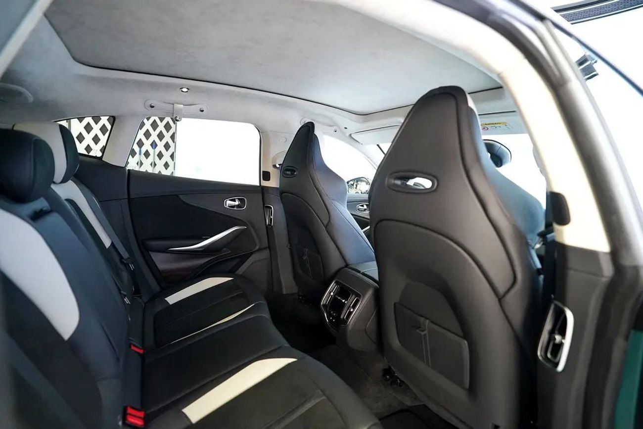 Aston Martin DBX STD