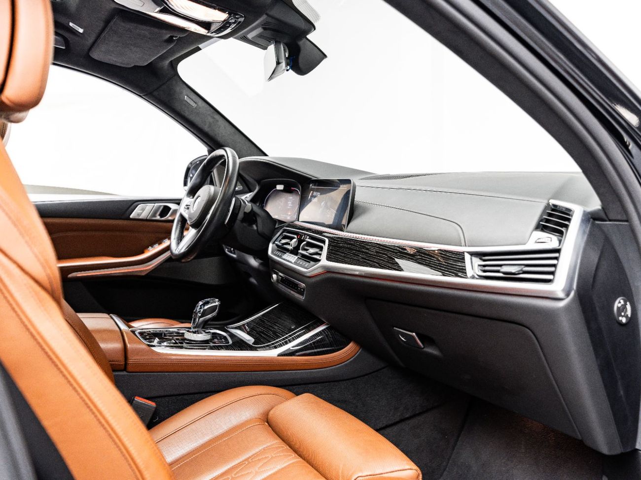 بي أم دبليو X7 2022 BMW X7 xDrive 40i, 3.0L TC I6, 4WD, 375 bhp, 7 Speed Automatic