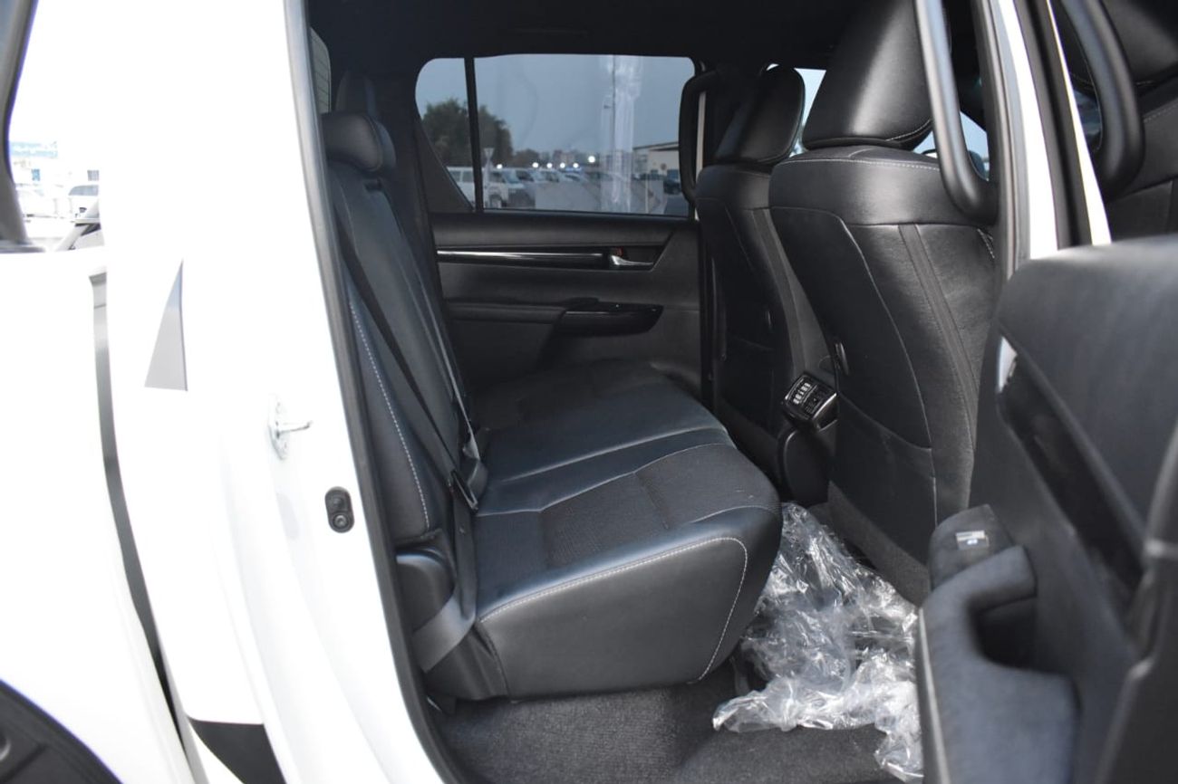 Toyota Hilux diesel right hand drive 2,8l automatic gear only for export available