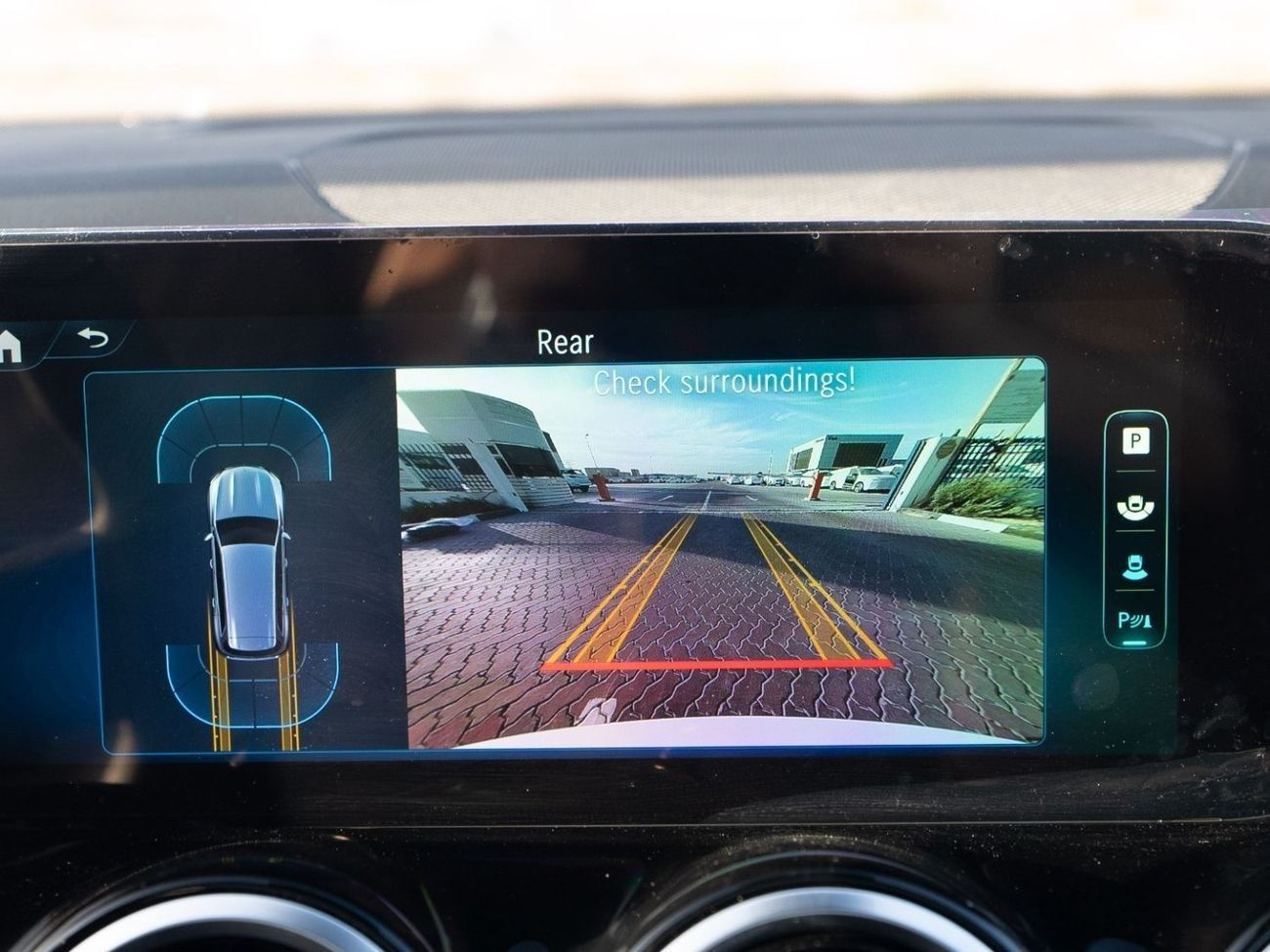 Mercedes-Benz GLB 200 2025 MERCEDES BENZ GLB 200 DYNAMIC 1.3 - WHITE inside BROWN | Export Price