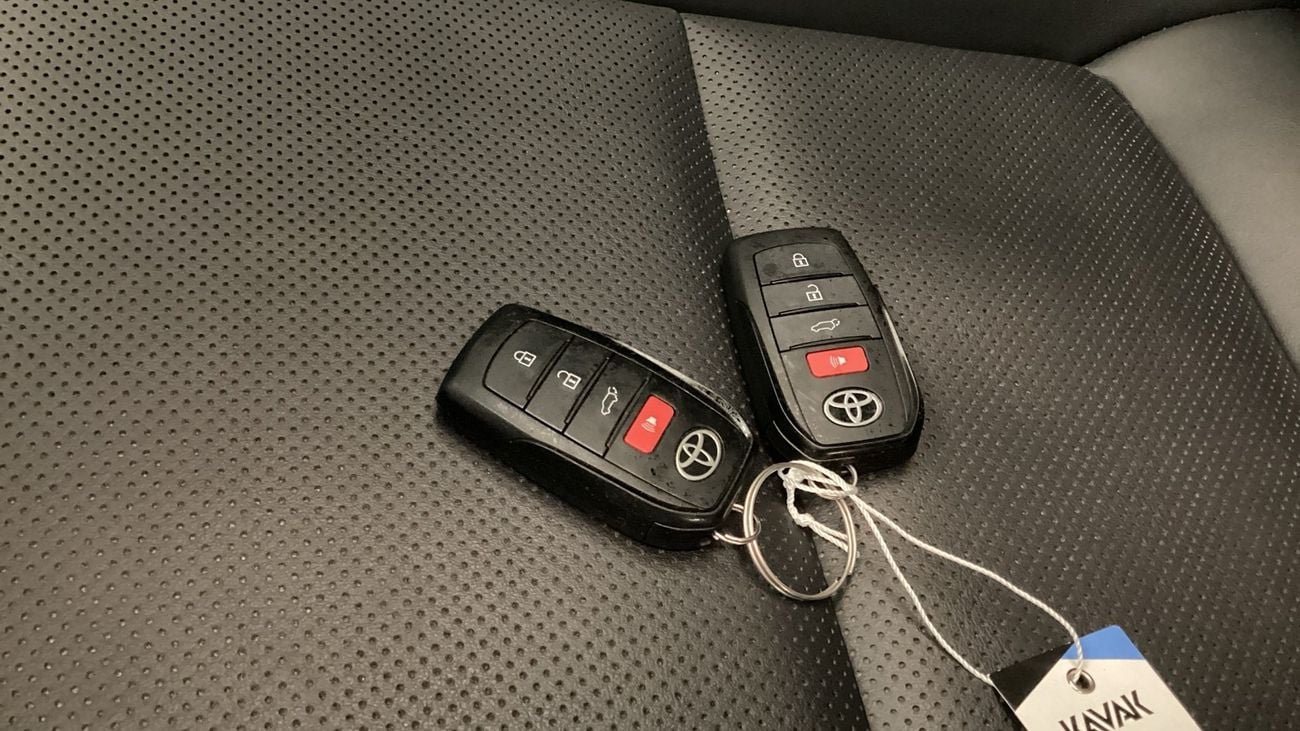 Toyota Land Cruiser GXR | upto AED 20,000 Ramadan Discount | Guaranteed Warranty | 0 Down Payment