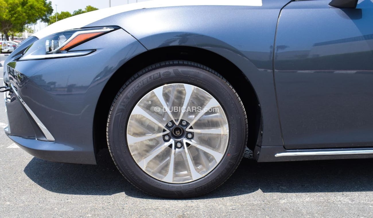 Lexus ES 300 Hybrid | GCC Specification | 2023 | with AMAZING OFFER