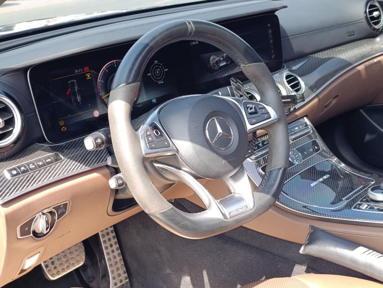 Mercedes-Benz E 63 AMG MERCEDES BENZ E 63 AMG