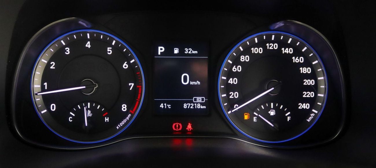 Hyundai Kona SE